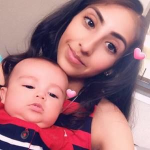 Meet your Posher, Felisha